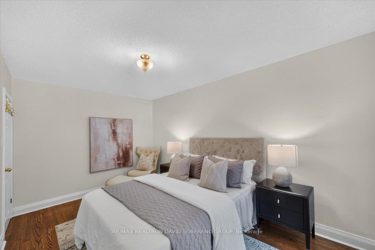 Photo 16 of 122 Mcgillivray Avenue, Toronto, Bedford Park-Nortown — HOMEH