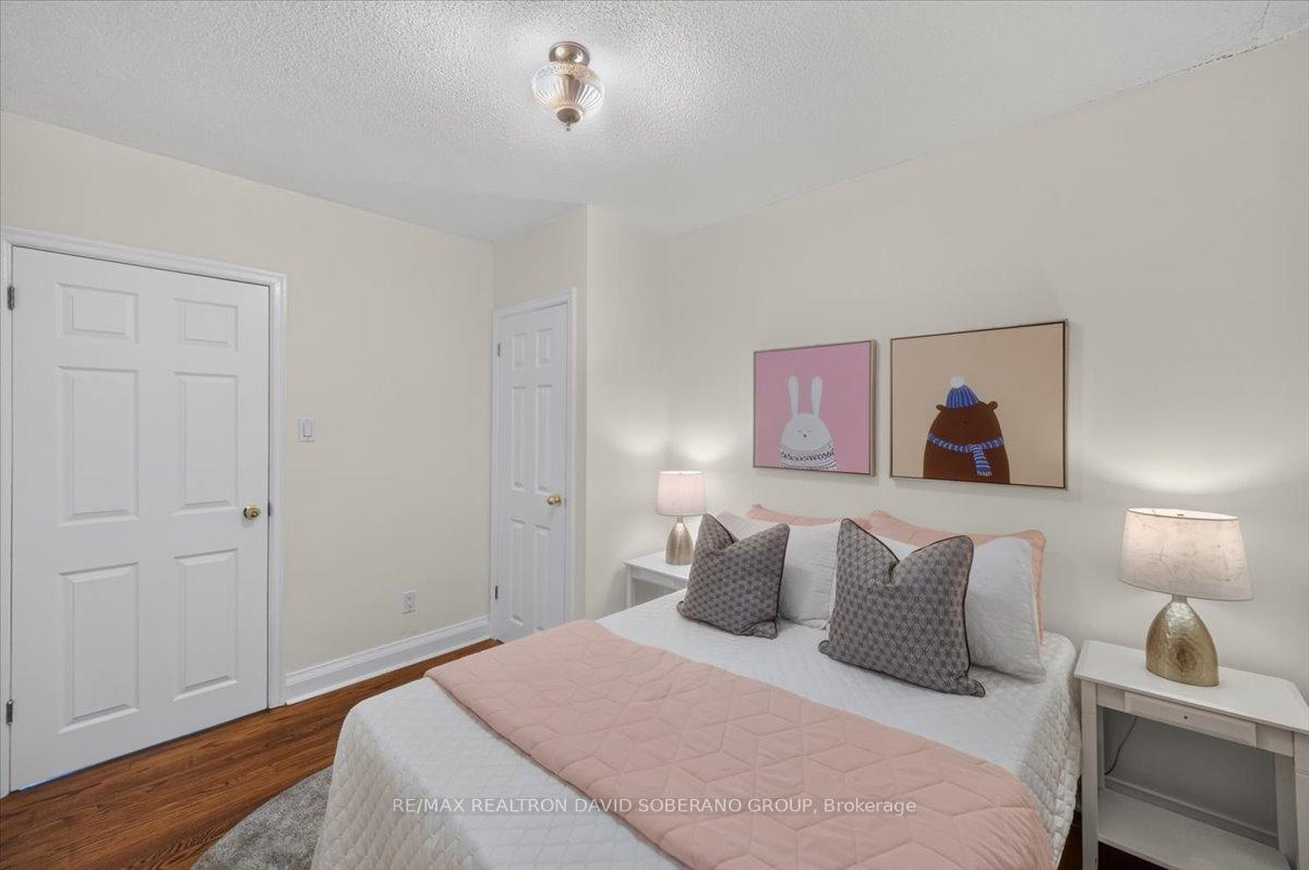 Photo 18 of 122 Mcgillivray Avenue, Toronto, Bedford Park-Nortown — HOMEH