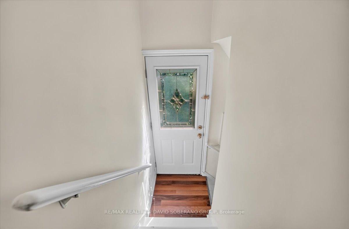 Photo 22 of 122 Mcgillivray Avenue, Toronto, Bedford Park-Nortown — HOMEH