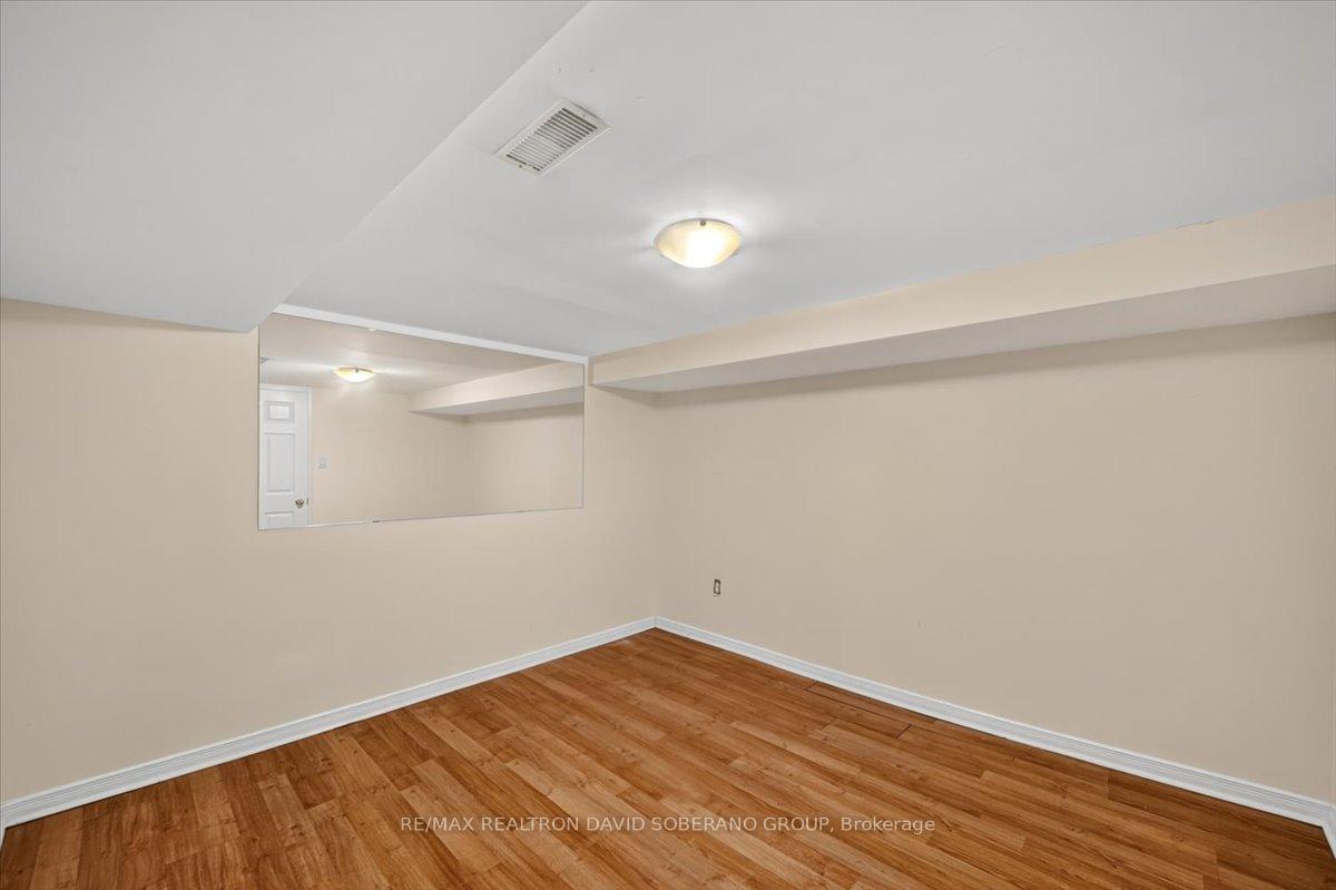 Photo 23 of 122 Mcgillivray Avenue, Toronto, Bedford Park-Nortown — HOMEH