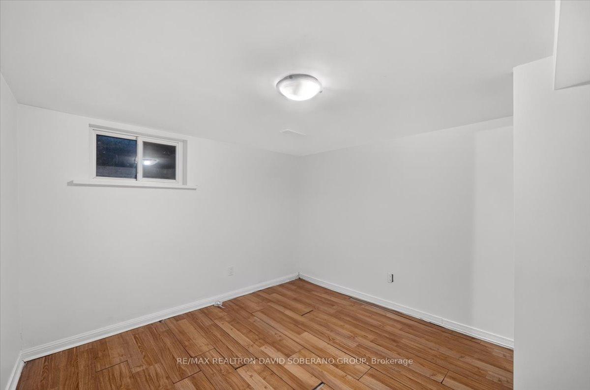 Photo 32 of 122 Mcgillivray Avenue, Toronto, Bedford Park-Nortown — HOMEH