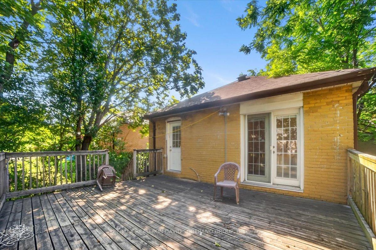 Photo 36 of 122 Mcgillivray Avenue, Toronto, Bedford Park-Nortown — HOMEH