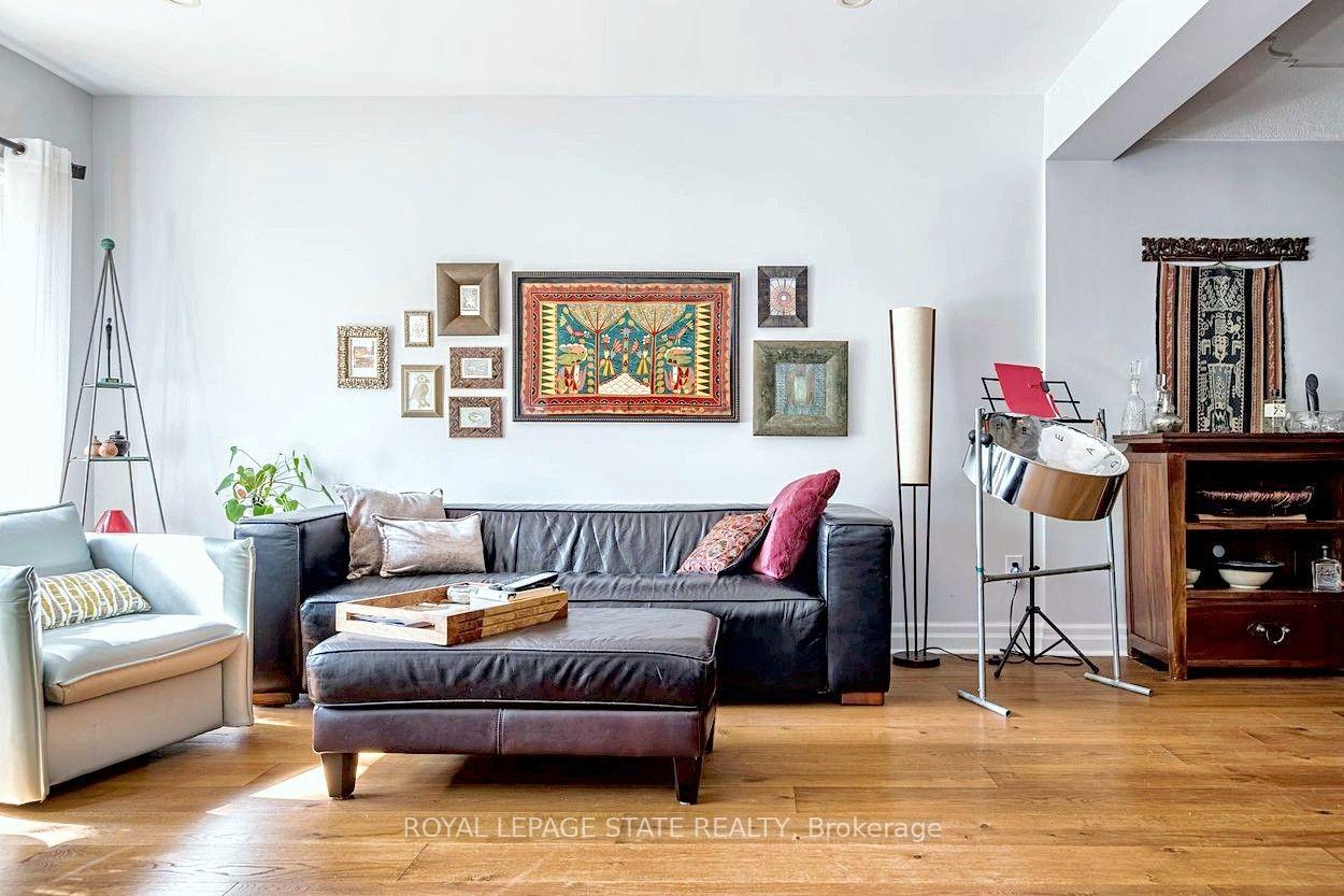 Photo 14 of 208 Cline Avenue N, Hamilton, Westdale — HOMEH
