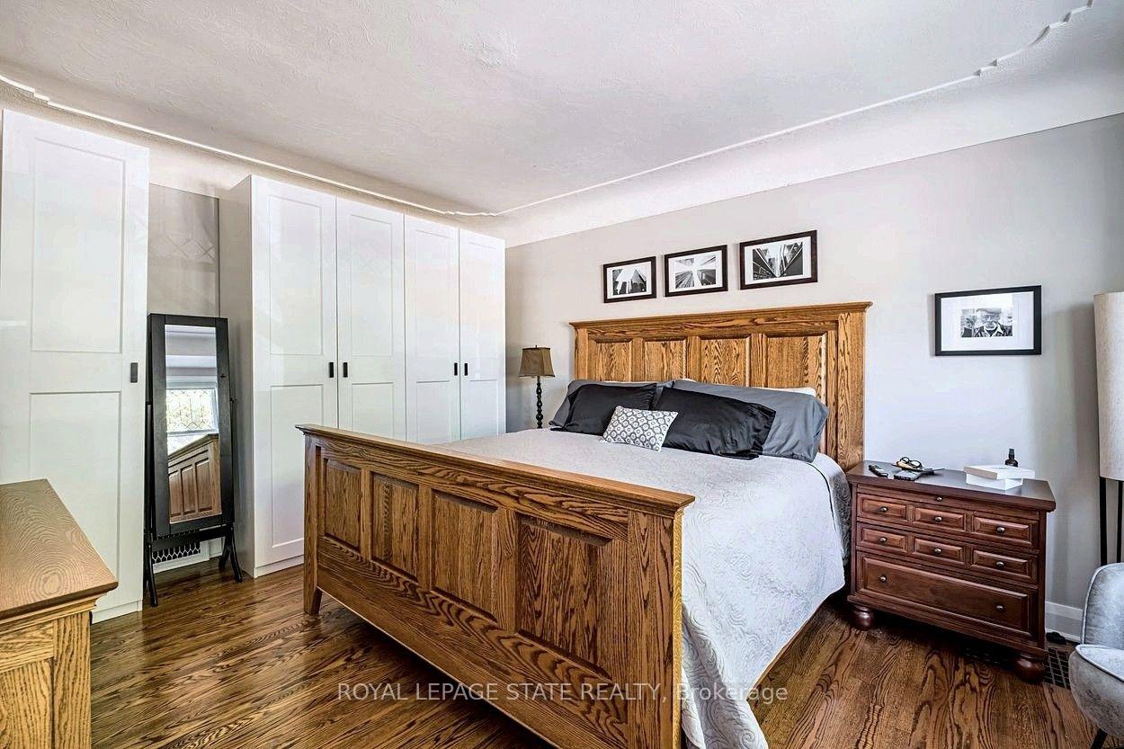 Photo 18 of 208 Cline Avenue N, Hamilton, Westdale — HOMEH