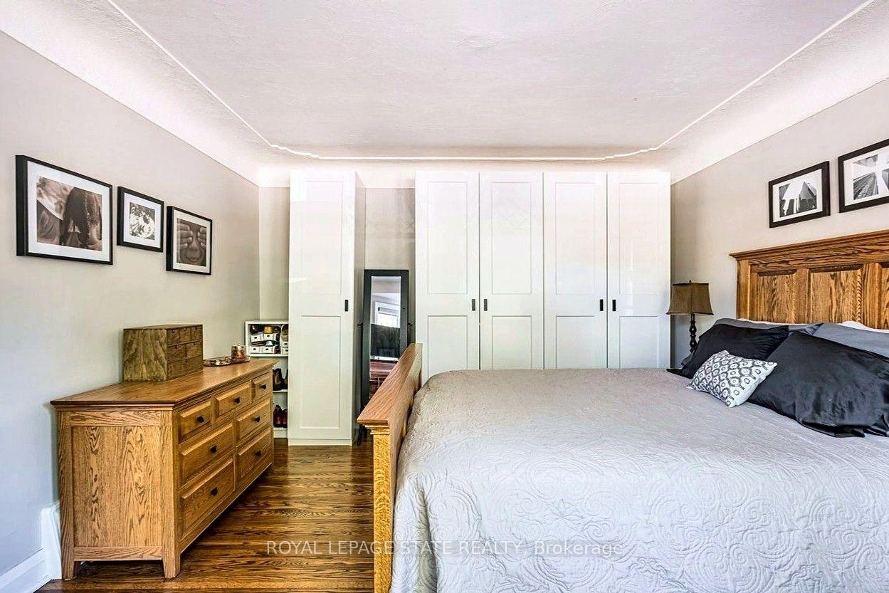 Photo 19 of 208 Cline Avenue N, Hamilton, Westdale — HOMEH