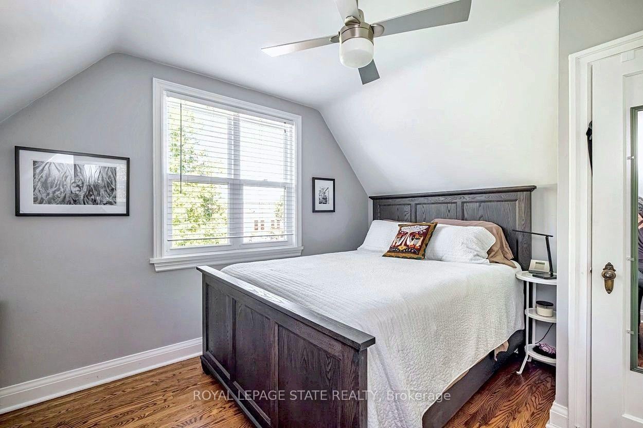 Photo 23 of 208 Cline Avenue N, Hamilton, Westdale — HOMEH