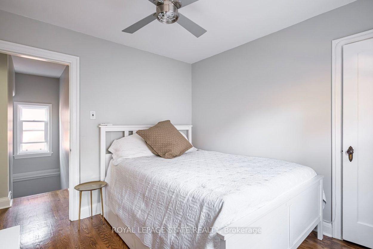 Photo 25 of 208 Cline Avenue N, Hamilton, Westdale — HOMEH