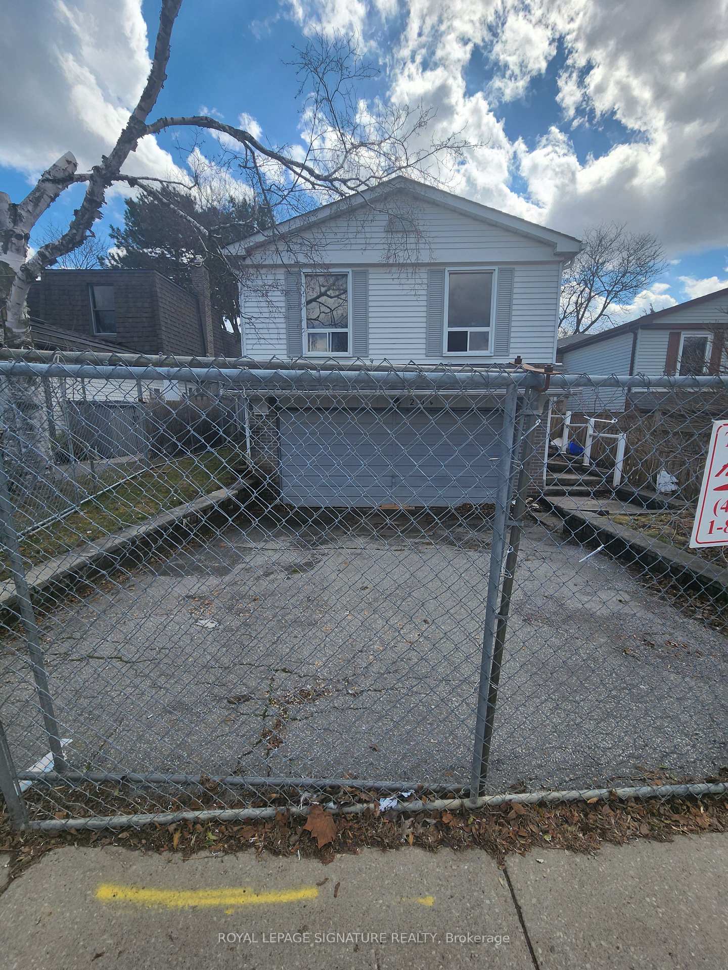 Photo 1 of 29 Lillooet Crescent, Richmond Hill, North Richvale — HOMEH