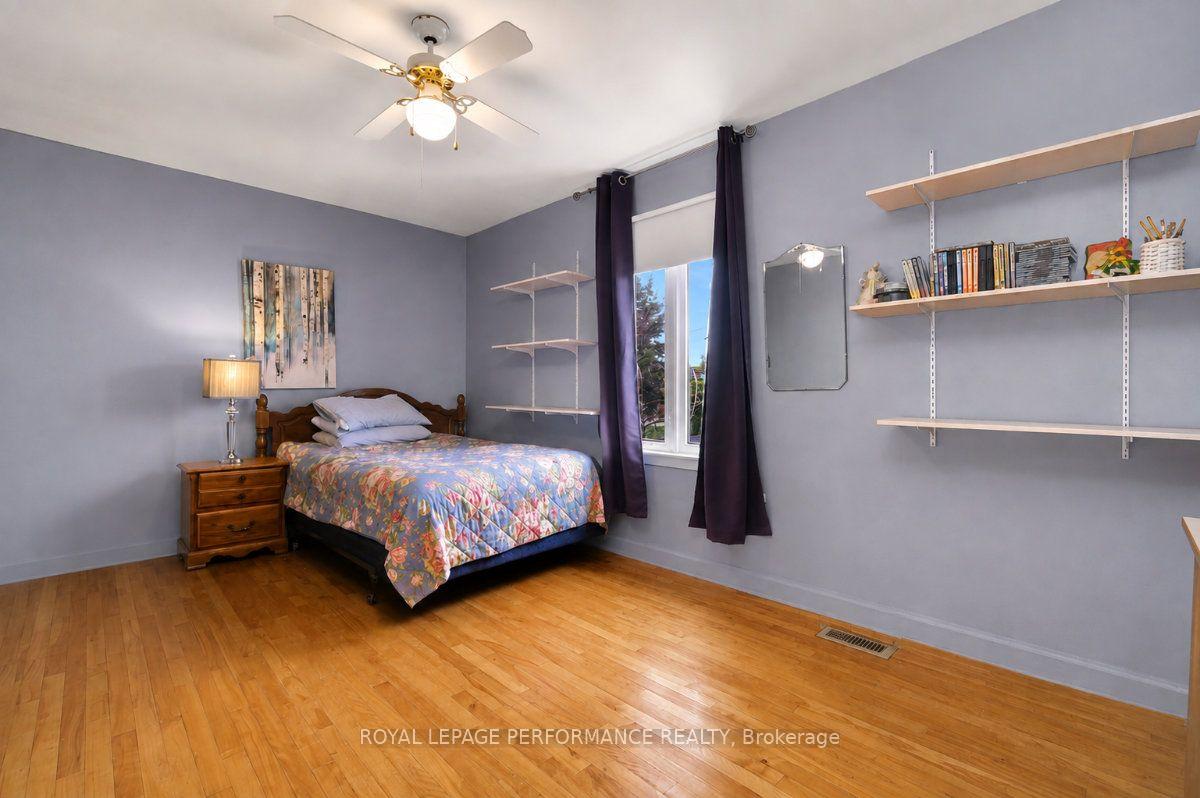 Photo 19 of 550 Wolffdale Crescent, Ottawa, Overbrook/Castle Heights — HOMEH