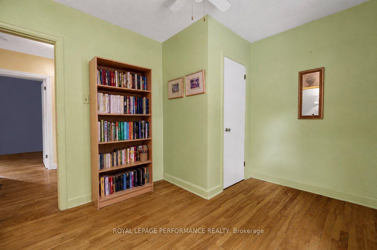 Photo 24 of 550 Wolffdale Crescent, Ottawa, Overbrook/Castle Heights — HOMEH