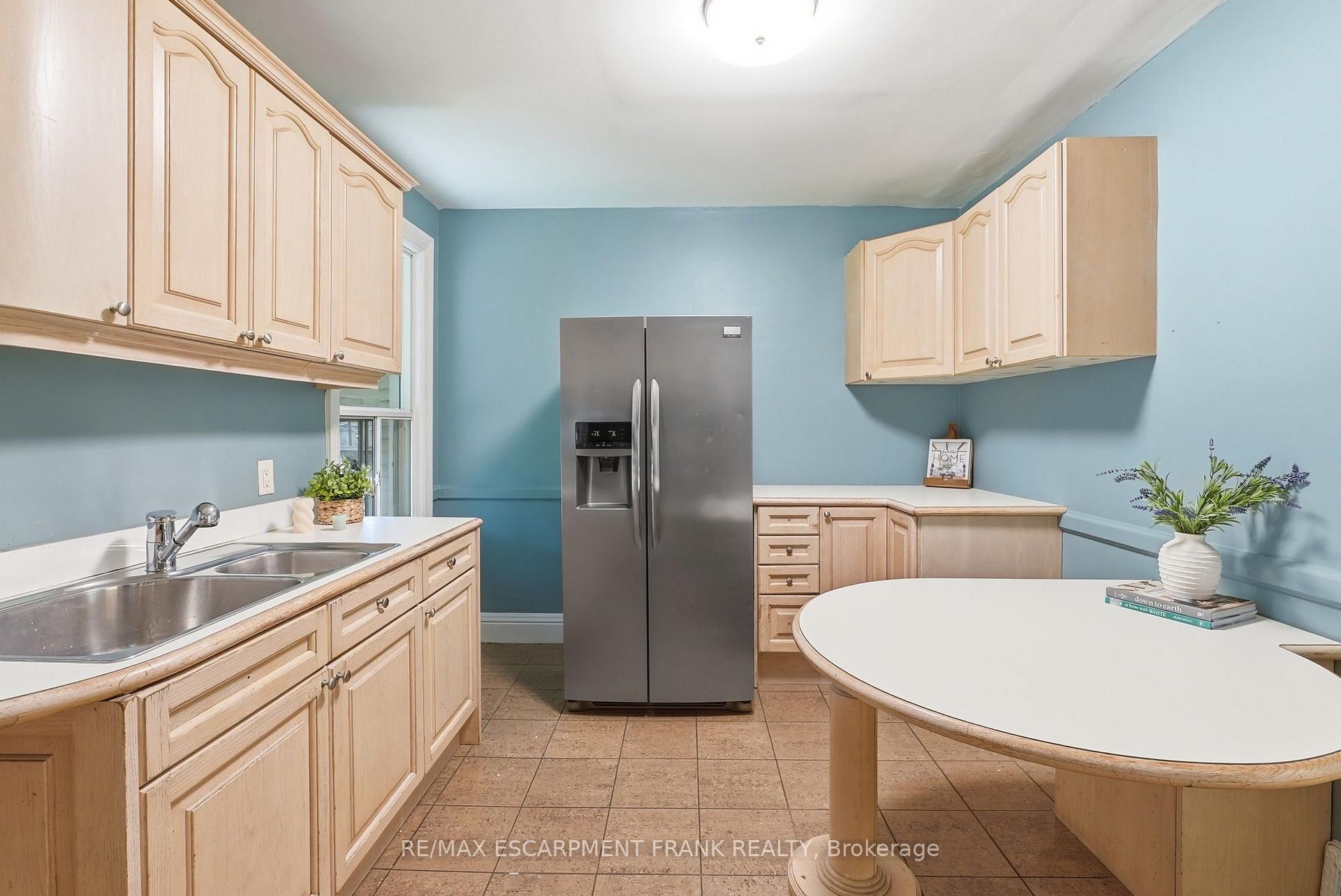 Photo 16 of 78 Beechwood Avenue, Hamilton, Gibson — HOMEH