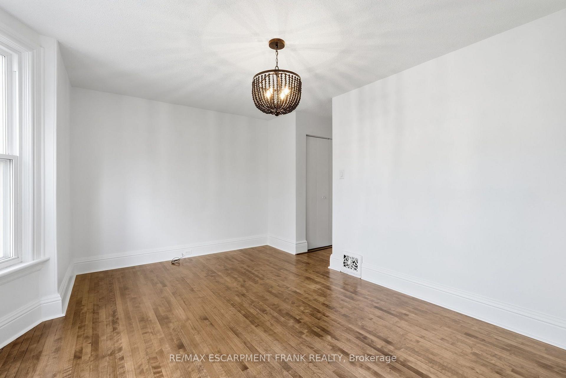 Photo 23 of 78 Beechwood Avenue, Hamilton, Gibson — HOMEH