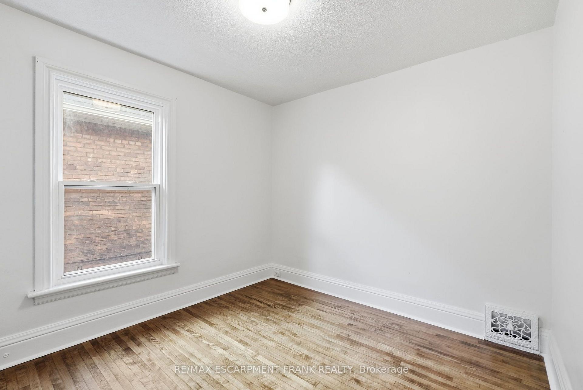 Photo 26 of 78 Beechwood Avenue, Hamilton, Gibson — HOMEH