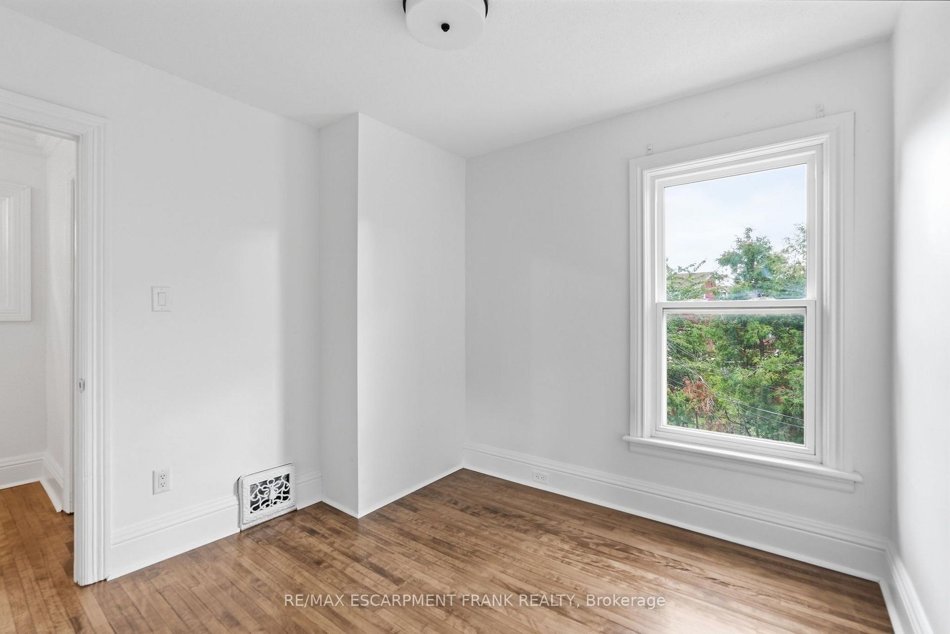 Photo 29 of 78 Beechwood Avenue, Hamilton, Gibson — HOMEH