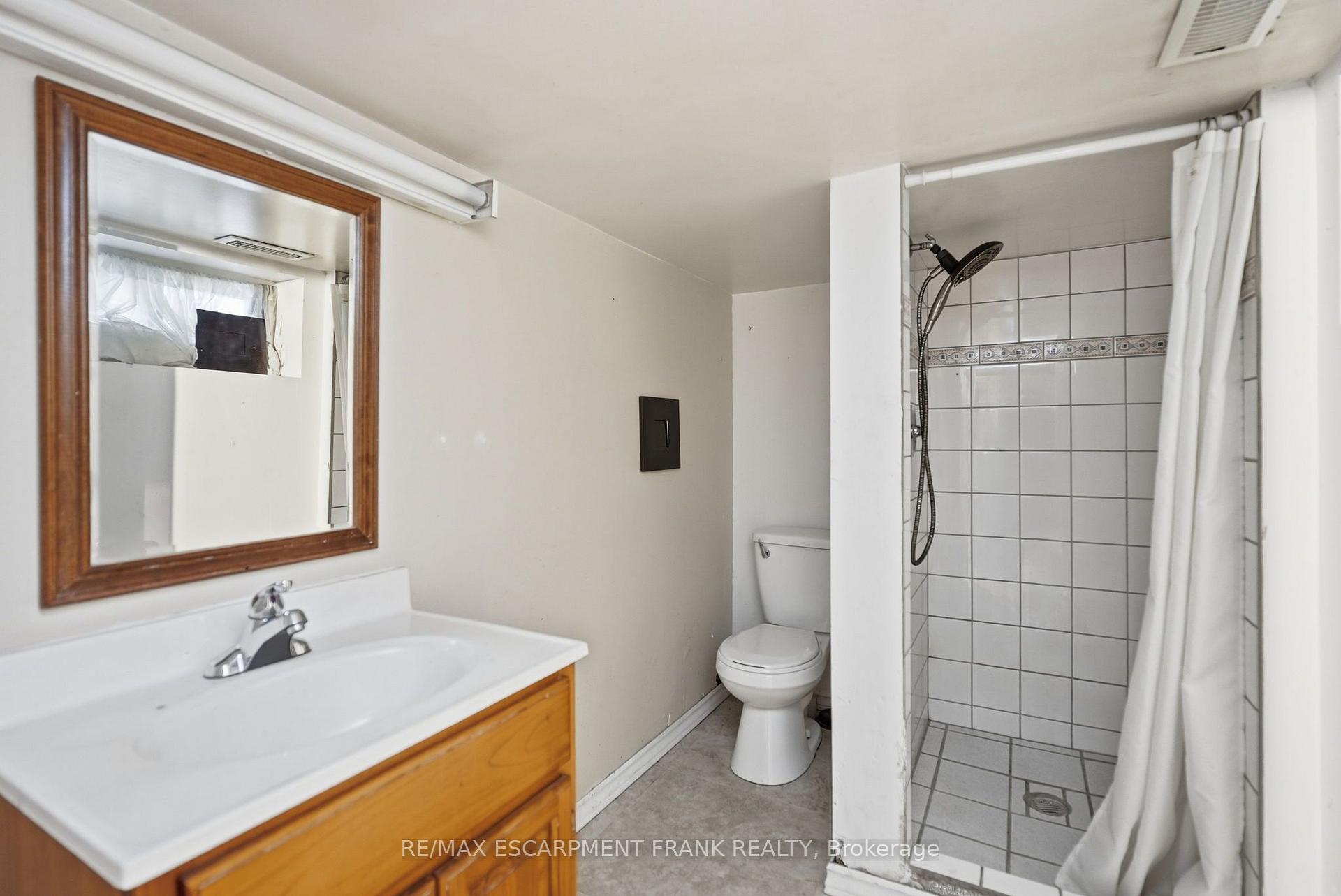 Photo 38 of 78 Beechwood Avenue, Hamilton, Gibson — HOMEH
