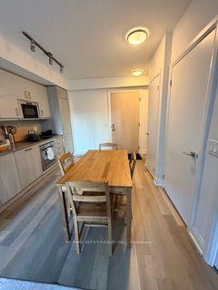 Photo of Unit 806, 77 Mutual Street