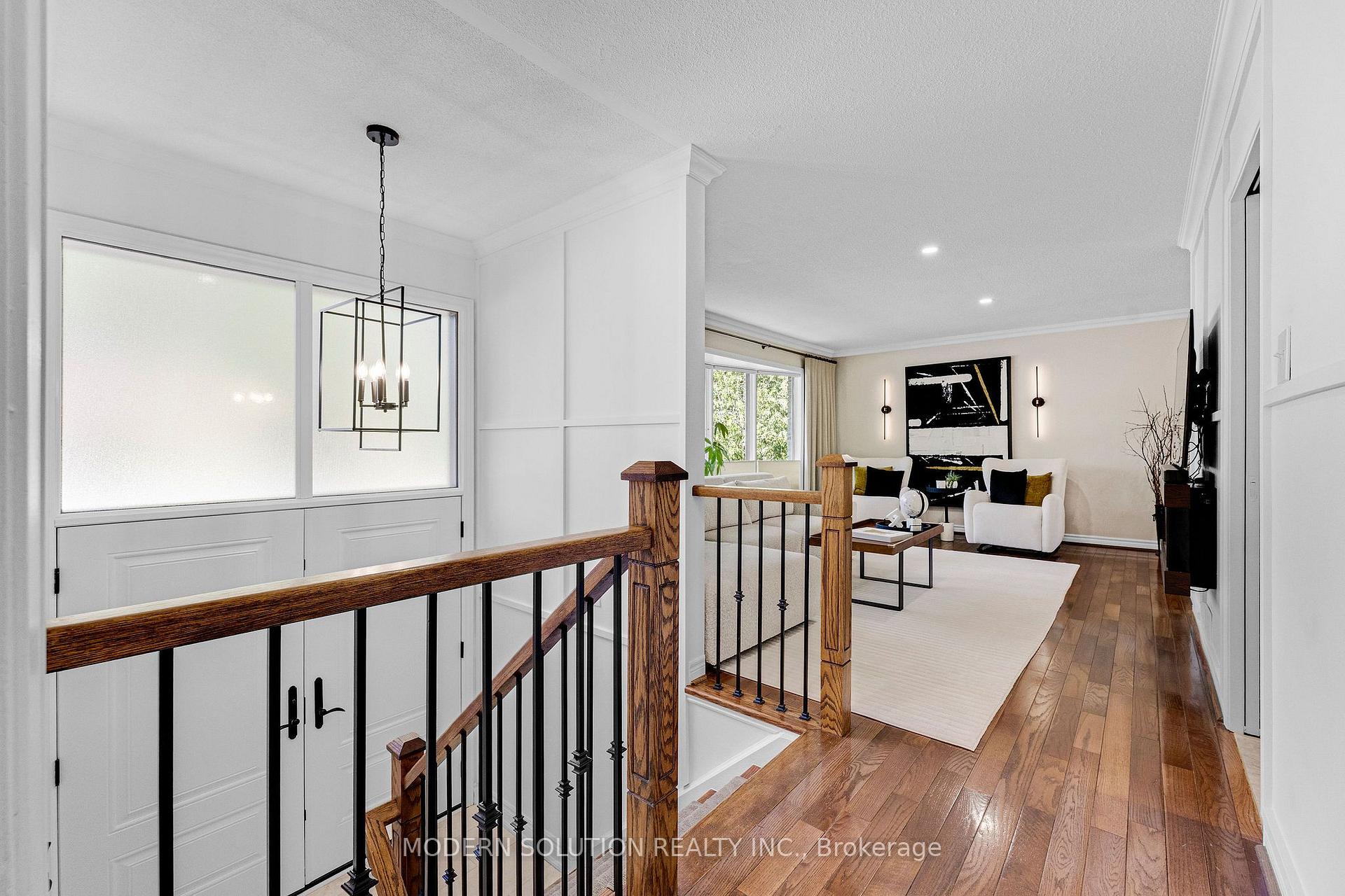 Photo 7 of 2250 Dunedin Road, Oakville, Ford — HOMEH