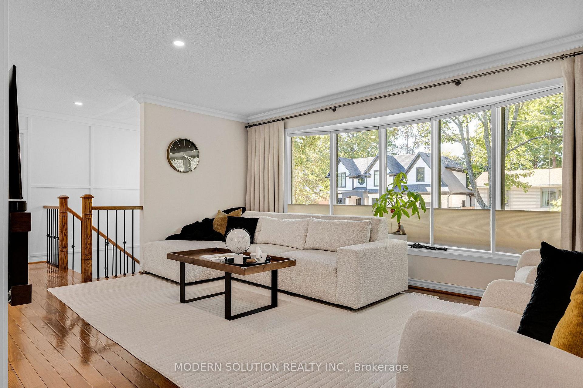Photo 9 of 2250 Dunedin Road, Oakville, Ford — HOMEH