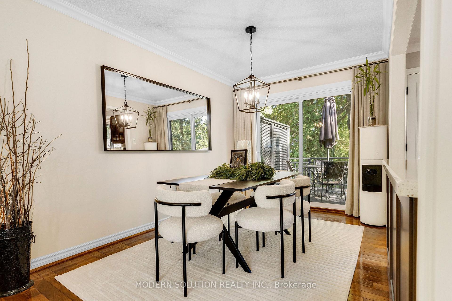 Photo 12 of 2250 Dunedin Road, Oakville, Ford — HOMEH