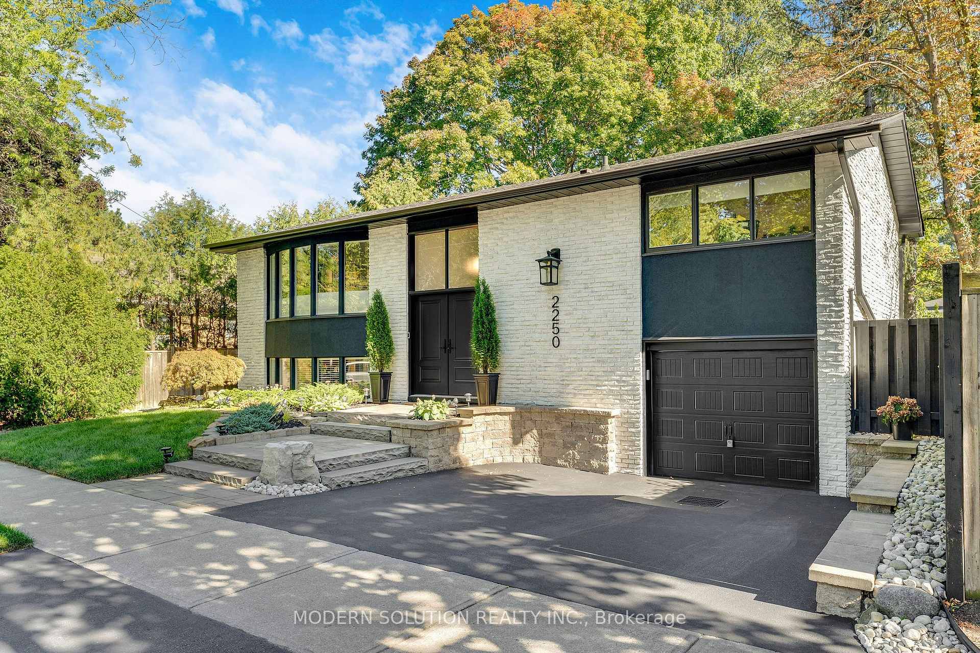Photo 48 of 2250 Dunedin Road, Oakville, Ford — HOMEH