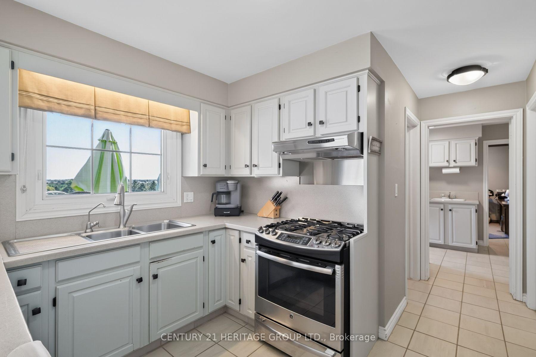 Photo 16 of 4 Highland Drive, Brant, Burford — HOMEH