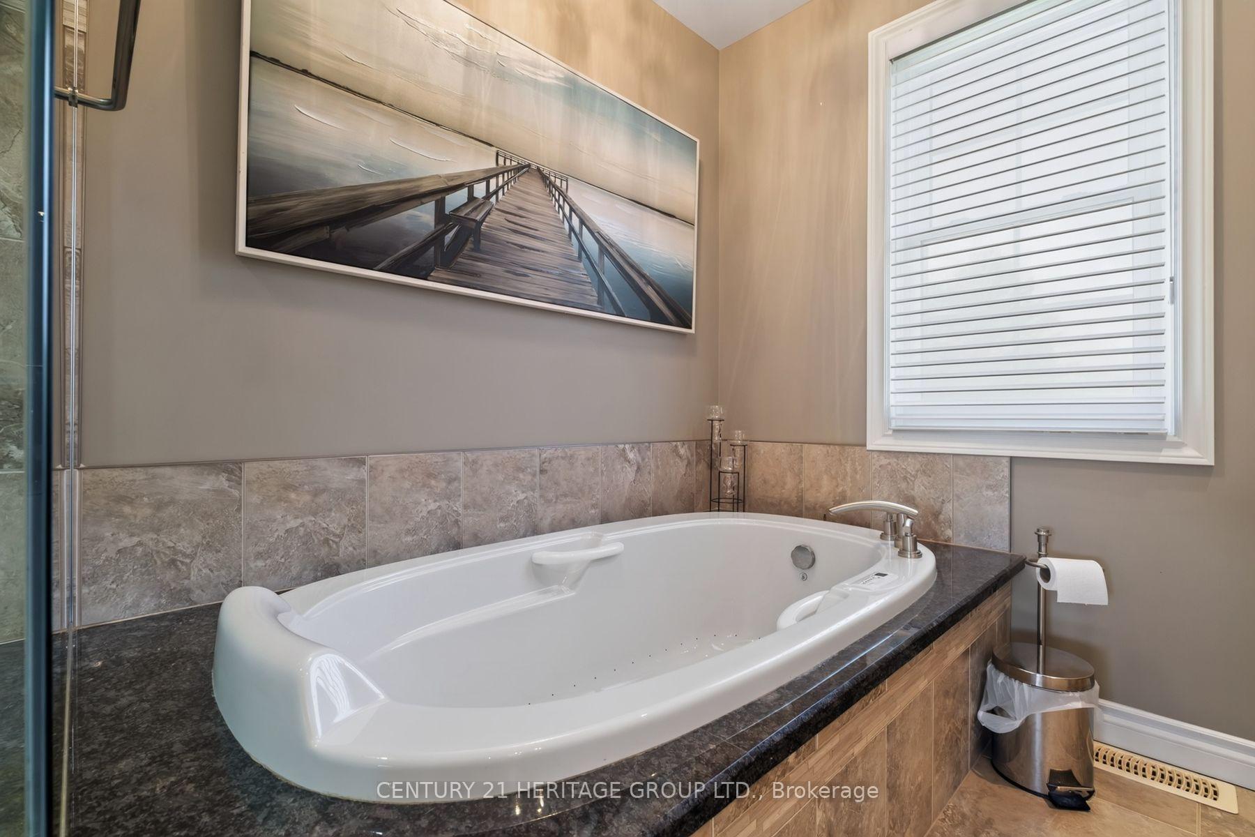 Photo 34 of 4 Highland Drive, Brant, Burford — HOMEH