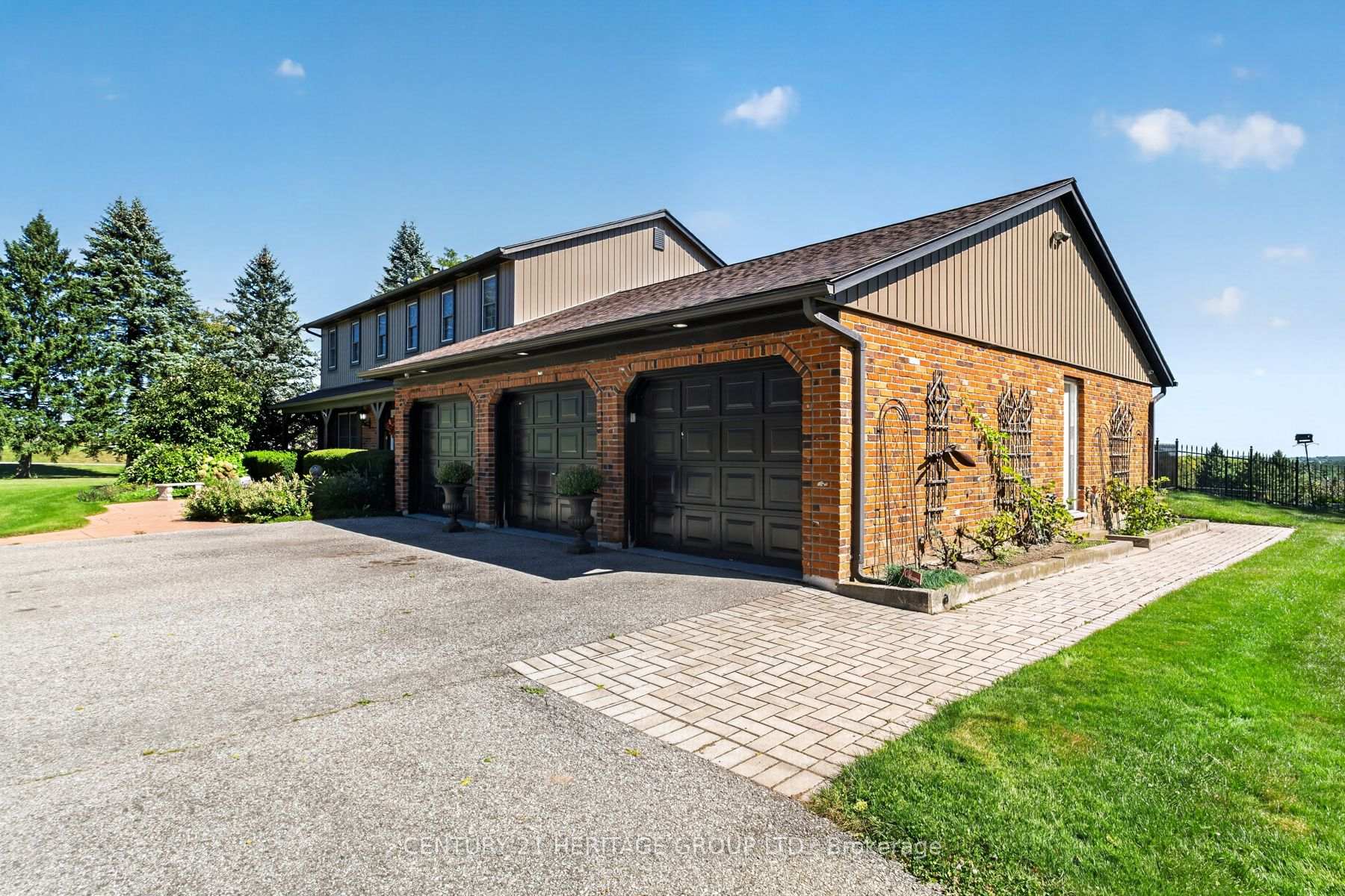 Photo 45 of 4 Highland Drive, Brant, Burford — HOMEH