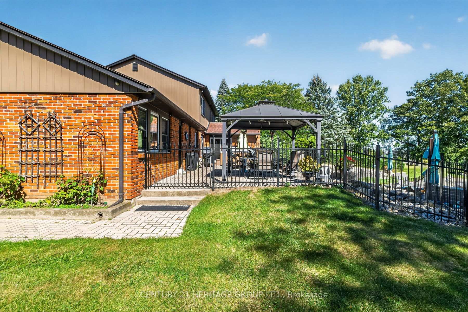 Photo 46 of 4 Highland Drive, Brant, Burford — HOMEH