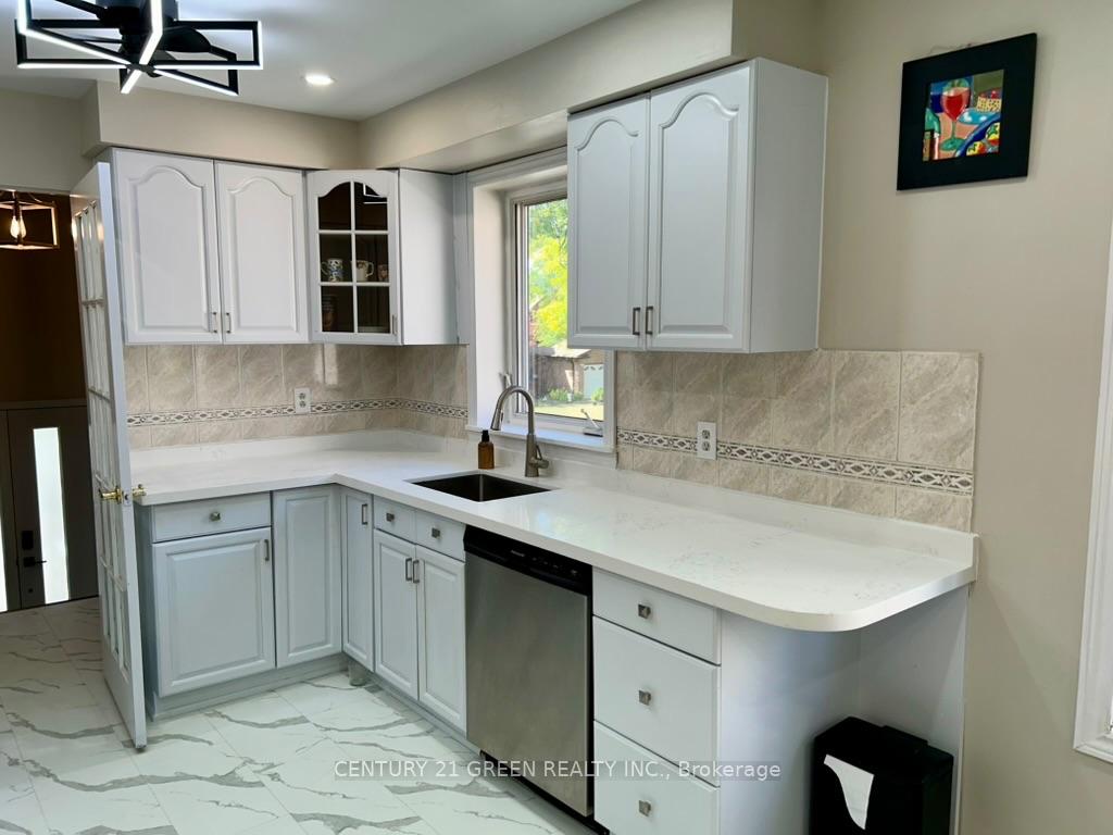 Photo 12 of 4252 Tea Garden Circle, Mississauga, Cooksville — HOMEH