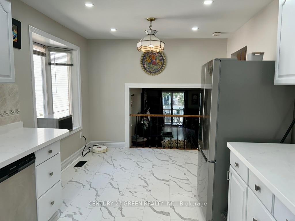 Photo 13 of 4252 Tea Garden Circle, Mississauga, Cooksville — HOMEH