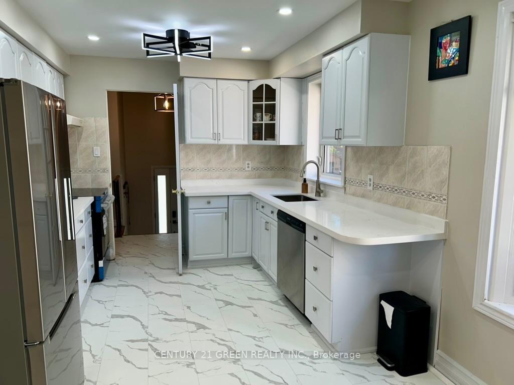 Photo 14 of 4252 Tea Garden Circle, Mississauga, Cooksville — HOMEH