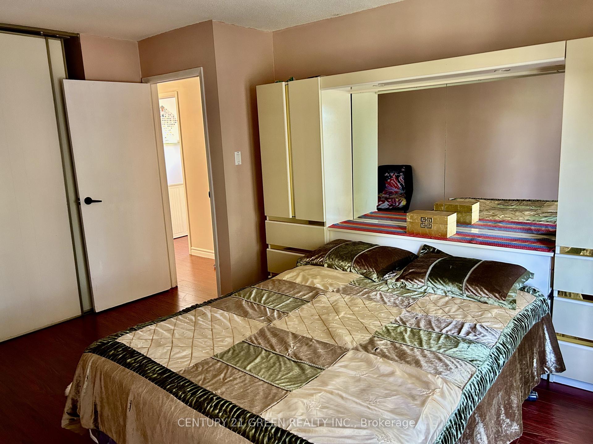 Photo 27 of 4252 Tea Garden Circle, Mississauga, Cooksville — HOMEH