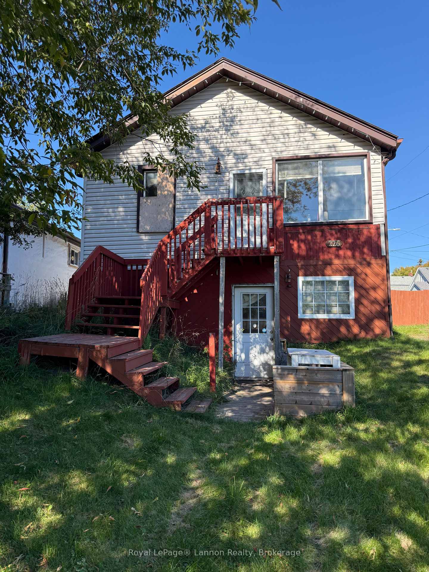 Photo 2 of 226 Algoma Street N, Thunder Bay, Shuniah — HOMEH