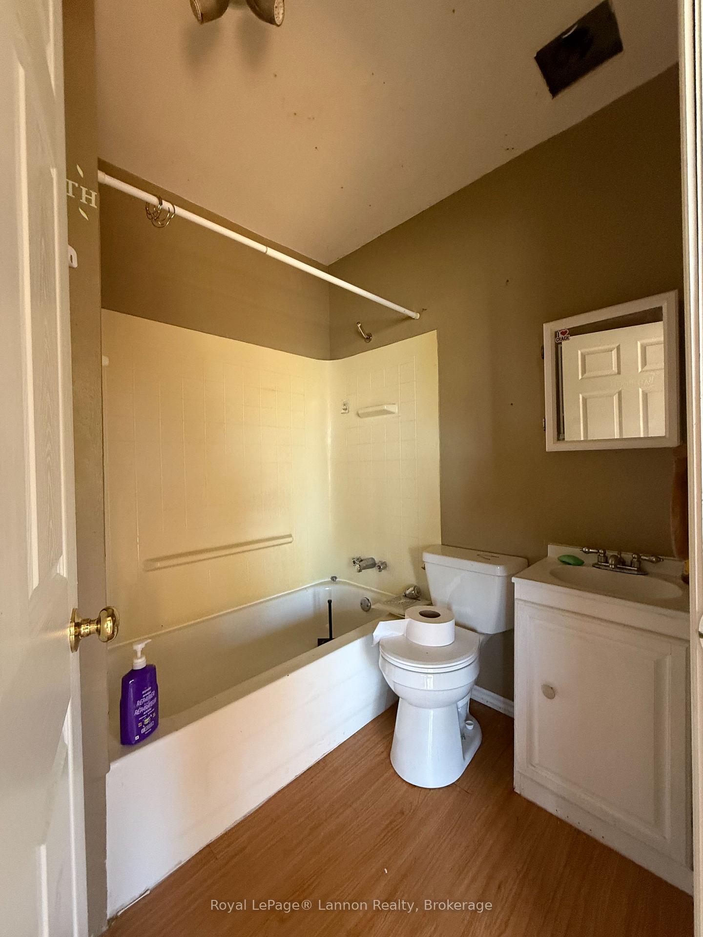 Photo 5 of 226 Algoma Street N, Thunder Bay, Shuniah — HOMEH