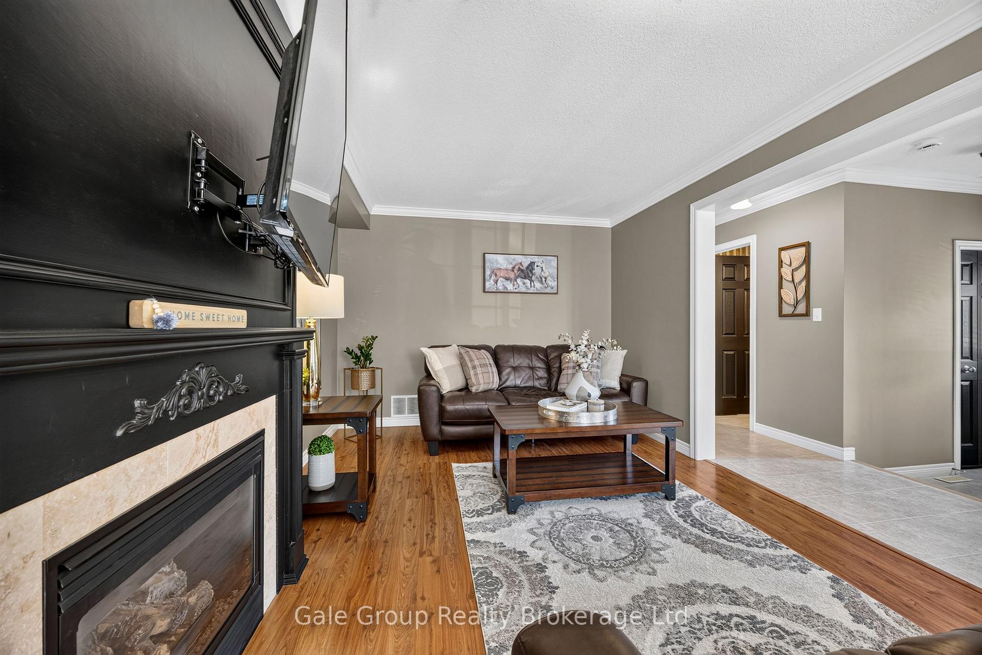 Photo 6 of 115 Burtch Street, Woodstock, Woodstock - South — HOMEH
