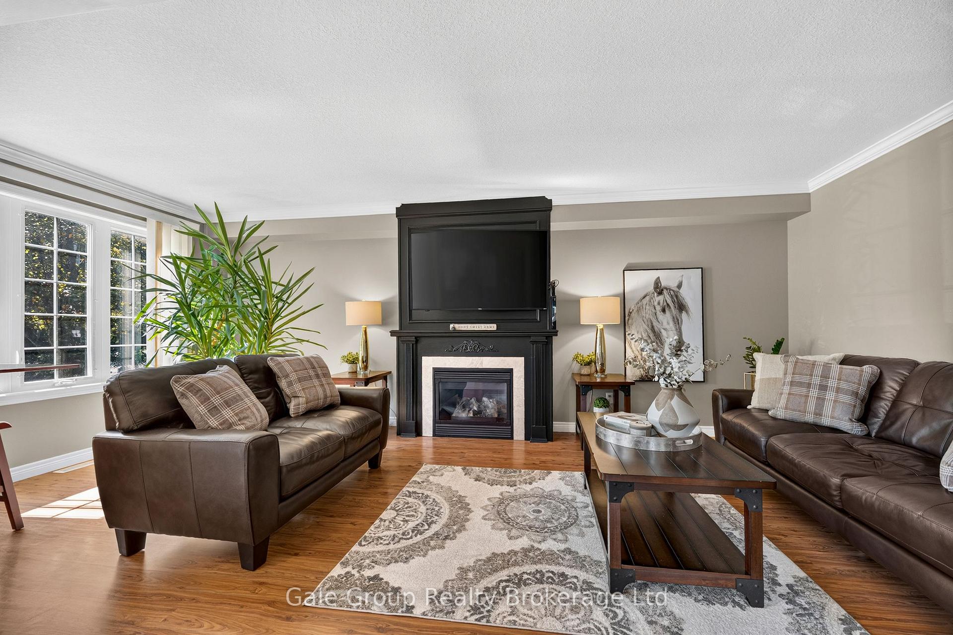 Photo 8 of 115 Burtch Street, Woodstock, Woodstock - South — HOMEH