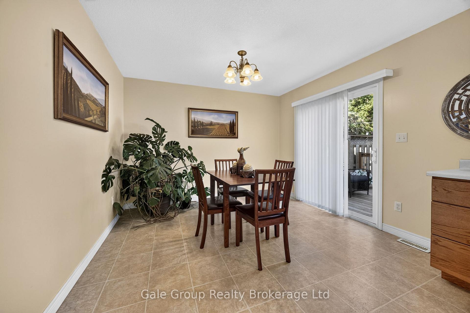 Photo 12 of 115 Burtch Street, Woodstock, Woodstock - South — HOMEH