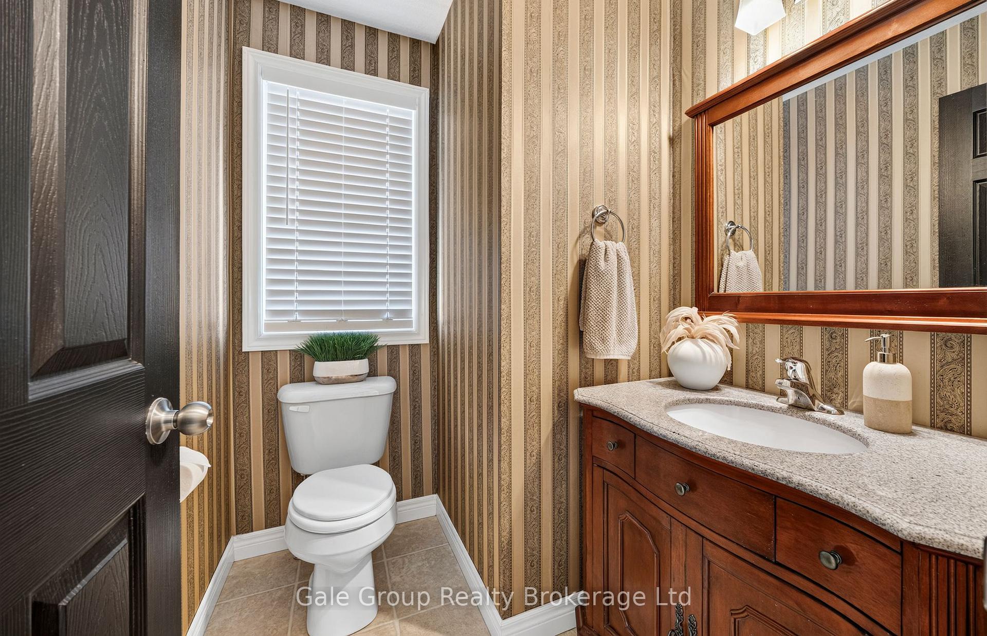 Photo 14 of 115 Burtch Street, Woodstock, Woodstock - South — HOMEH