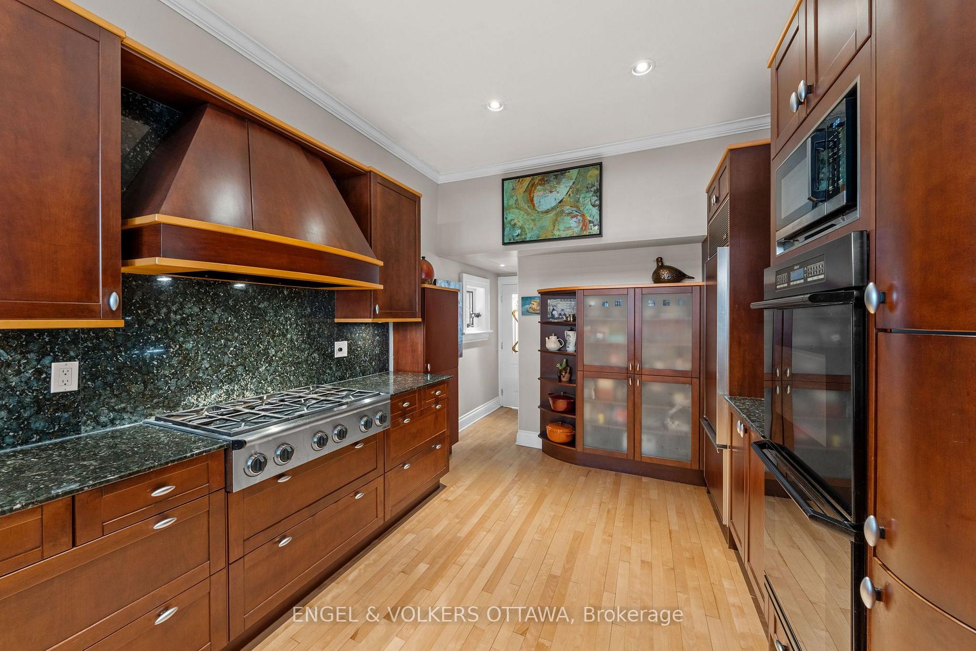 Photo 14 of 17 Oakland Avenue, Ottawa, Glebe — HOMEH