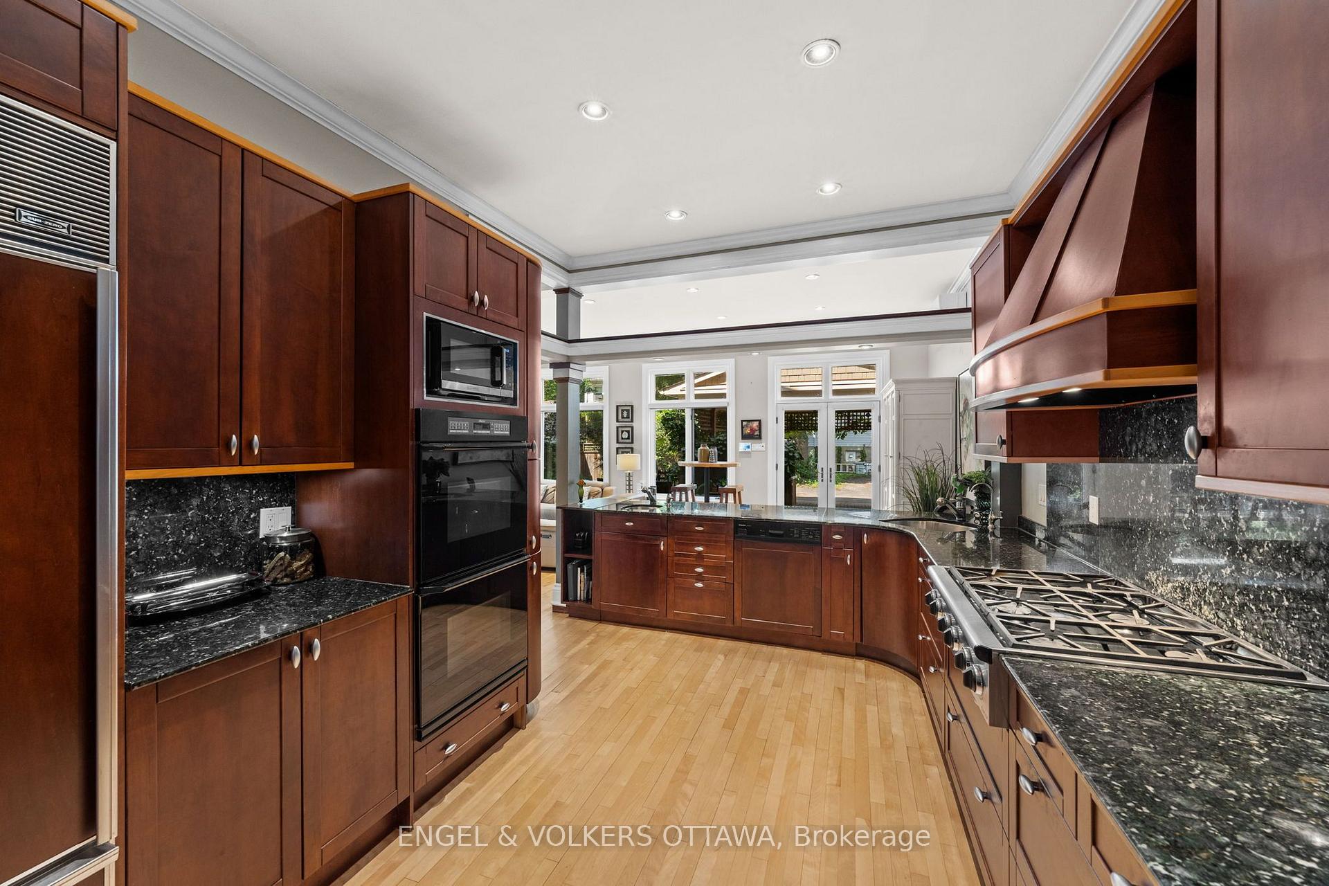 Photo 15 of 17 Oakland Avenue, Ottawa, Glebe — HOMEH