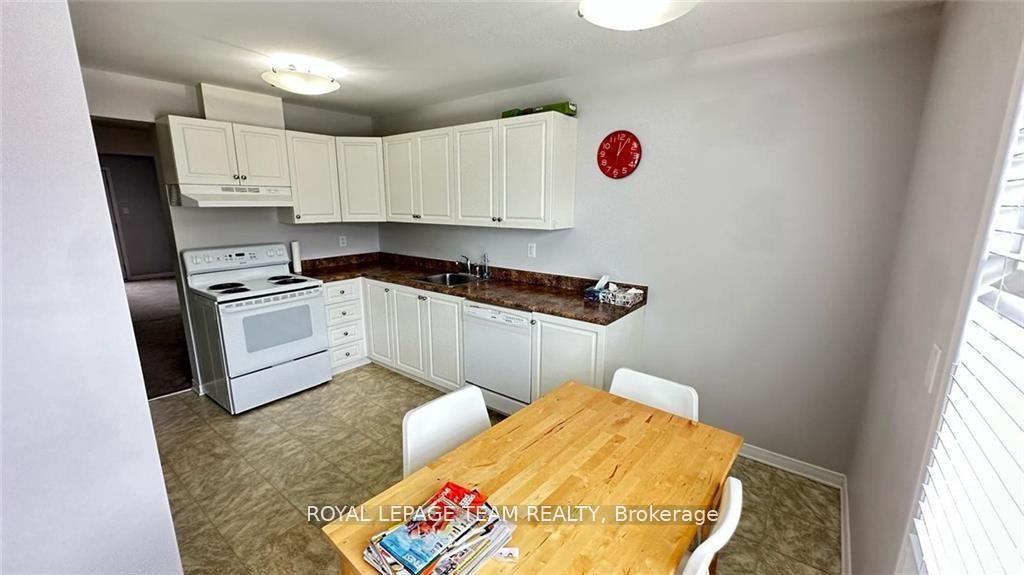 Photo 12 of Unit 103, 3520 Downpatrick Road, Ottawa, Windsor Park Village — HOMEH