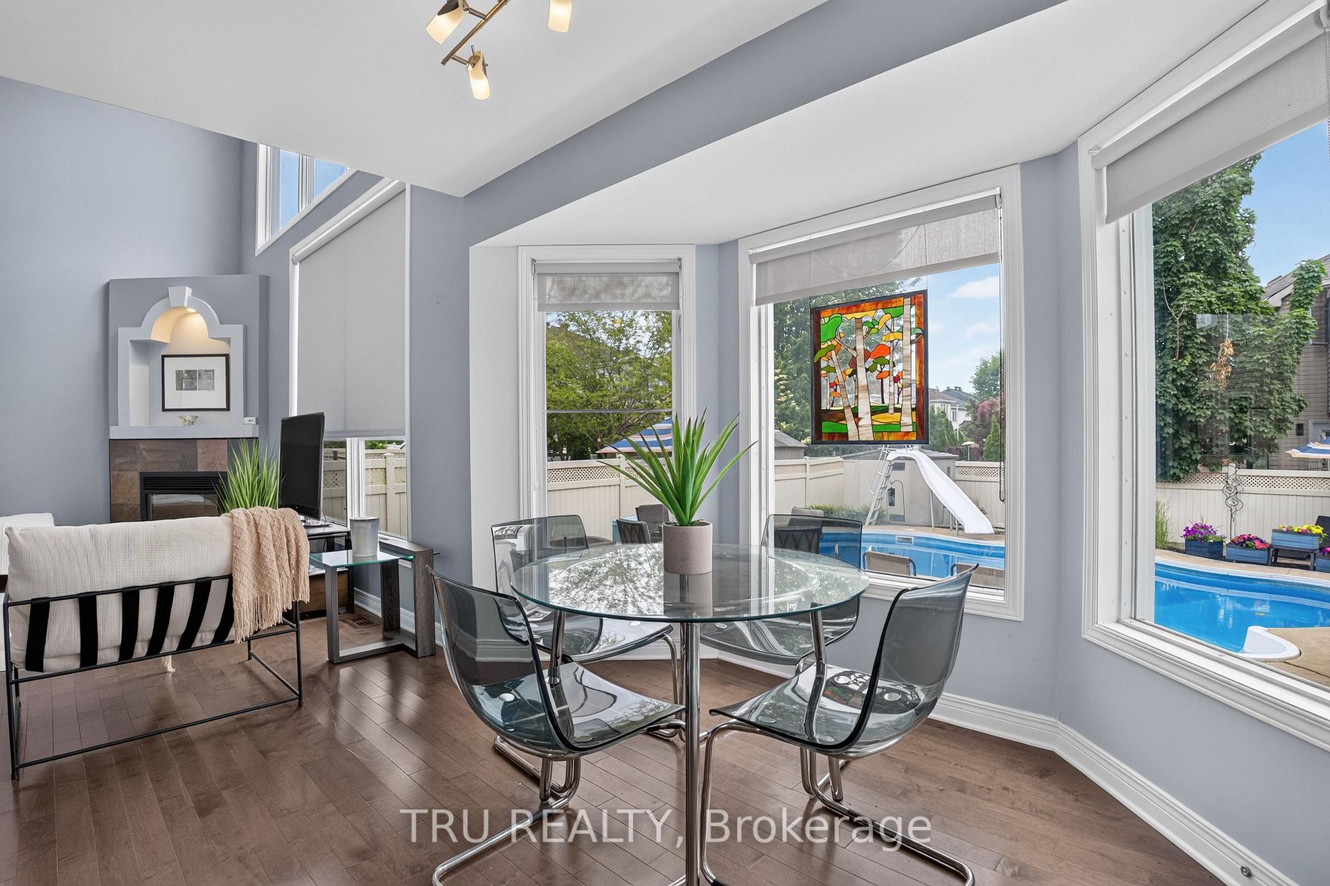 Photo 12 of 57 Golflinks Drive, Ottawa, Barrhaven - Stonebridge — HOMEH