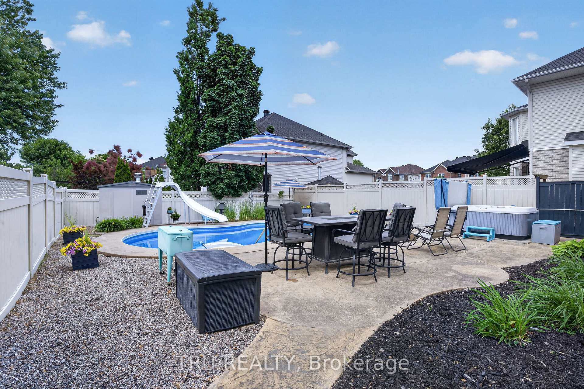 Photo 37 of 57 Golflinks Drive, Ottawa, Barrhaven - Stonebridge — HOMEH