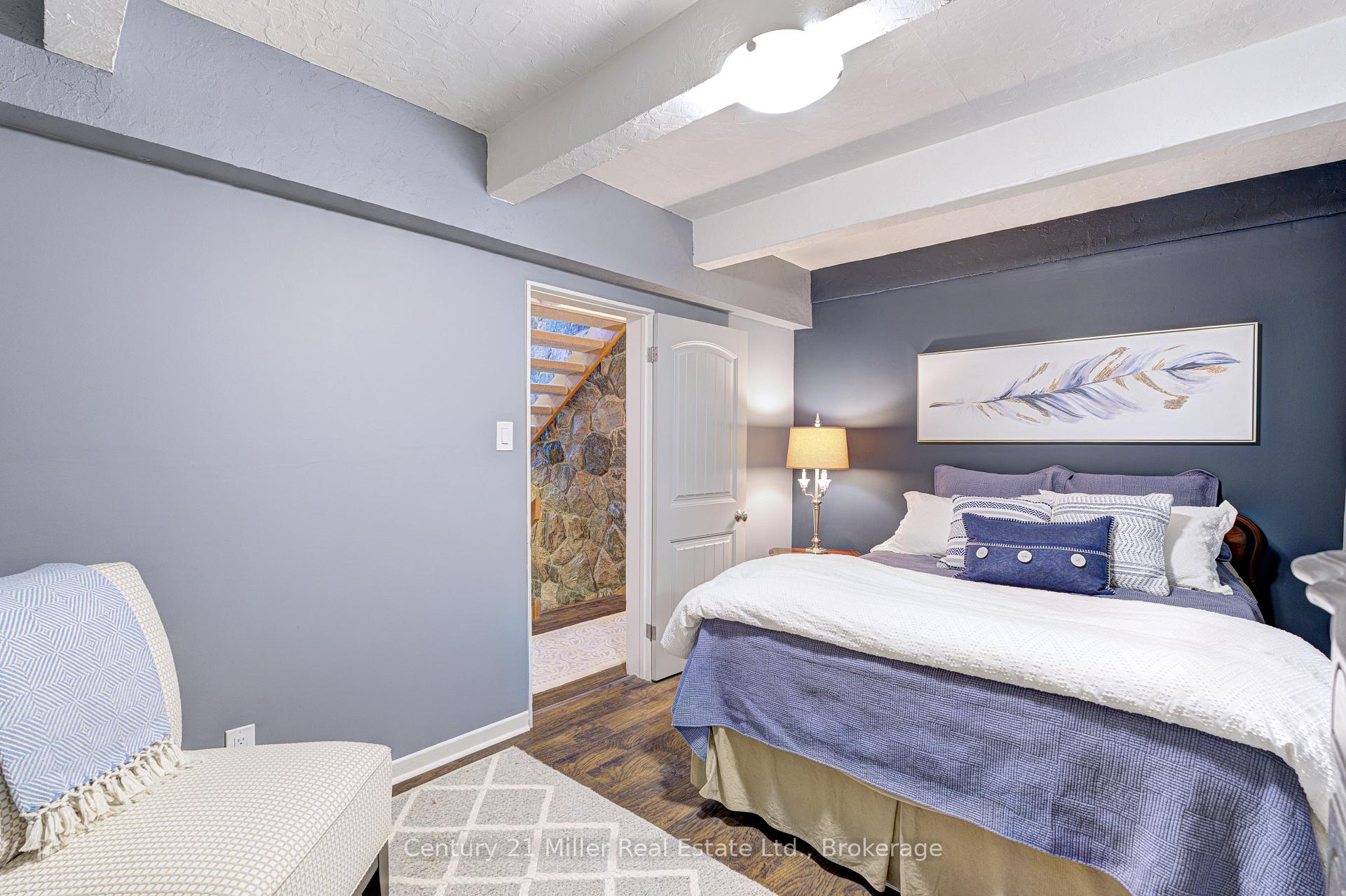 Photo 32 of 50 Greensview Drive, Kitchener, Pioneer Tower West — HOMEH