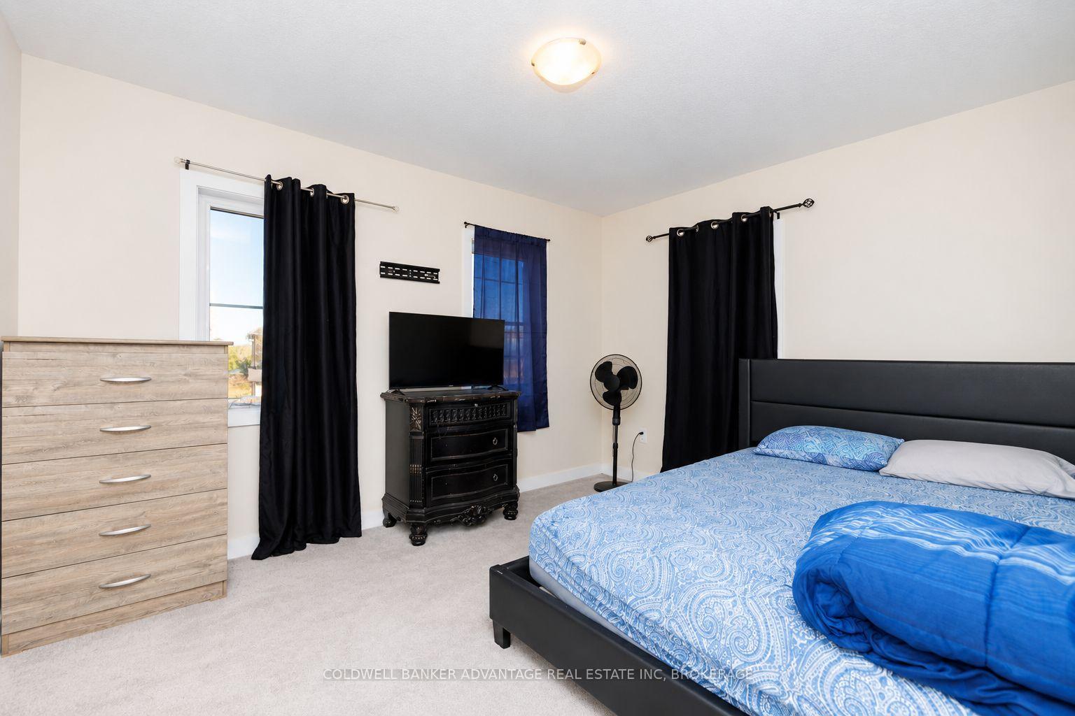 Photo 11 of 8 Downriver Drive, Welland, Dain City — HOMEH