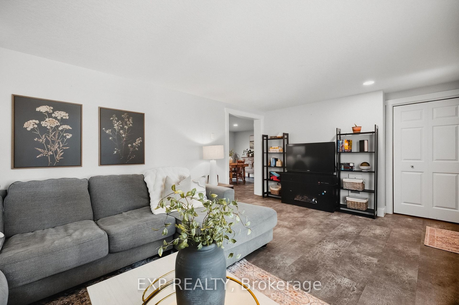 Photo 4 of 1065 Howick Street, Howick — HOMEH