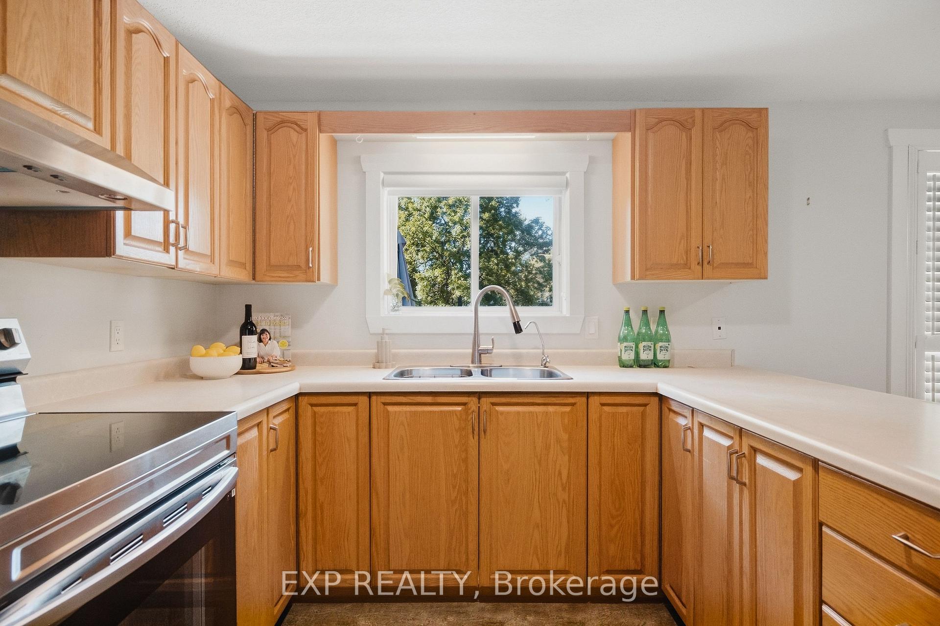Photo 8 of 1065 Howick Street, Howick — HOMEH