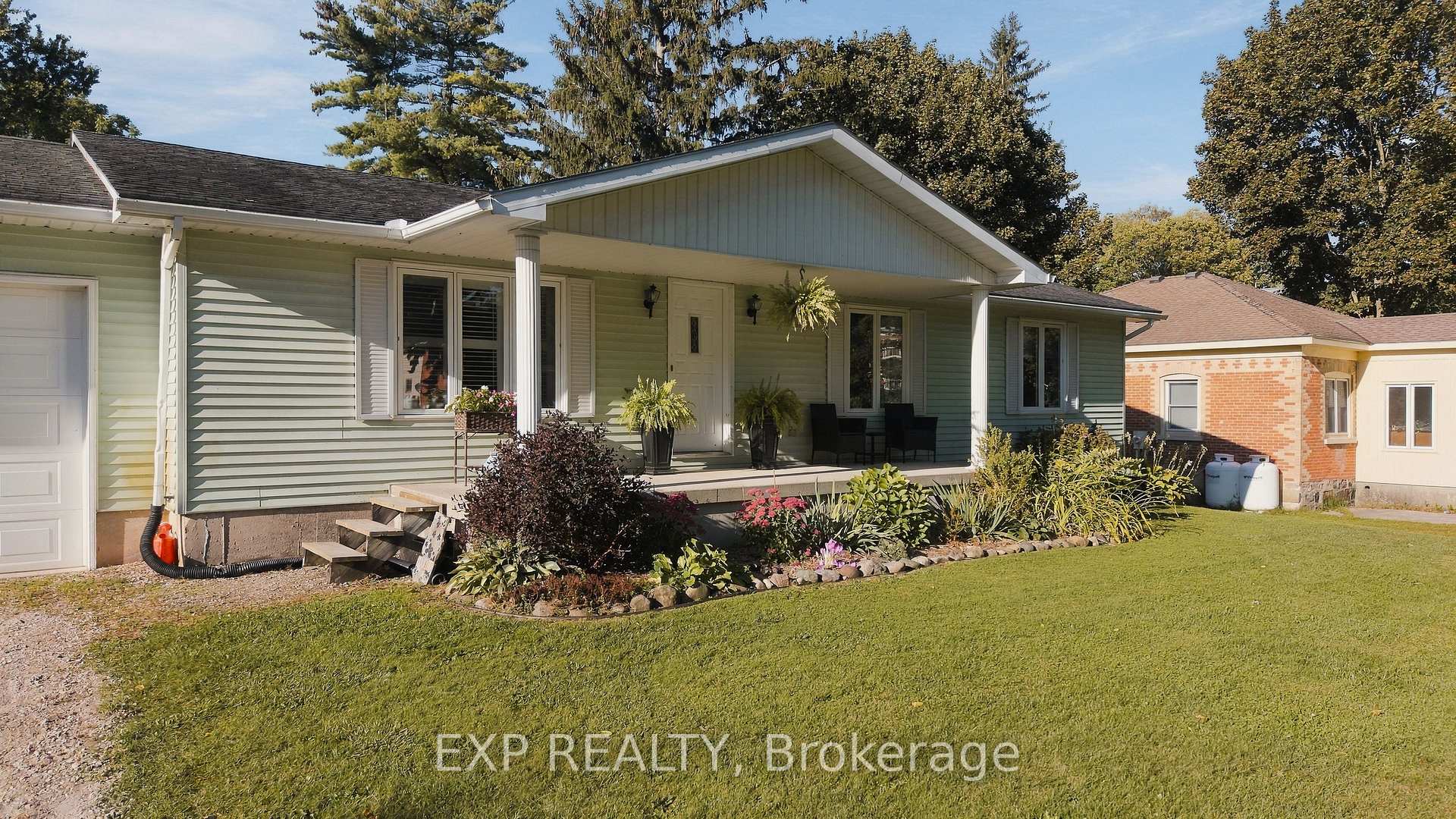 Photo 32 of 1065 Howick Street, Howick — HOMEH