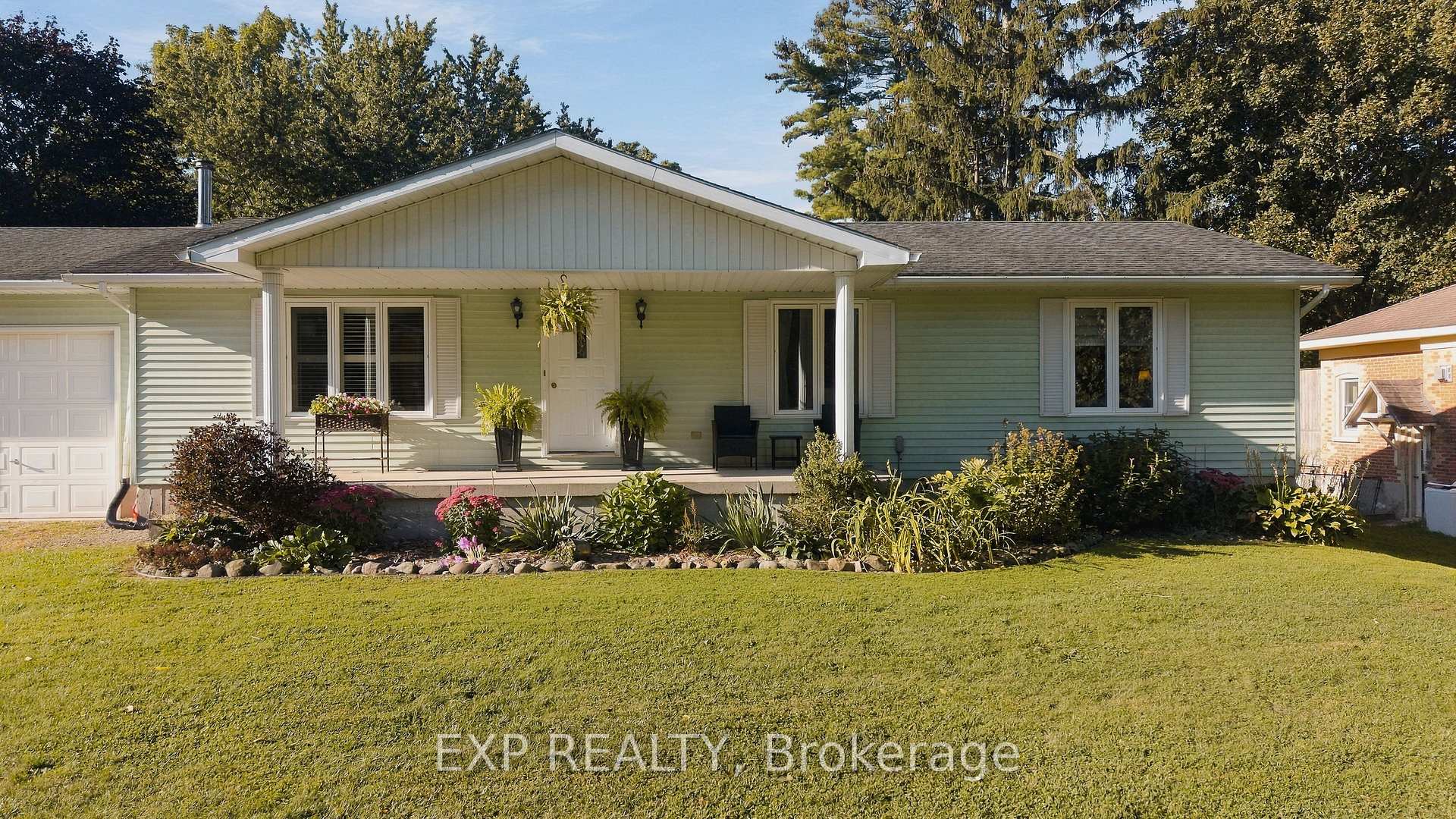 Photo 33 of 1065 Howick Street, Howick — HOMEH
