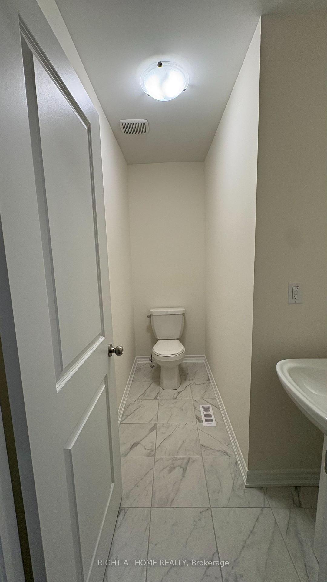 Photo 22 of 11 Radiance Way, Whitby, Rural Whitby — HOMEH